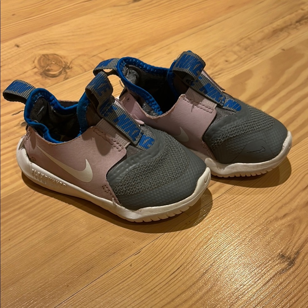 Nike Flex runner Kids Shoes - Purple and grey